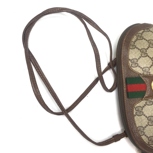Authentic Gucci brown monogram canvas crossbody - Picture 11 of 16